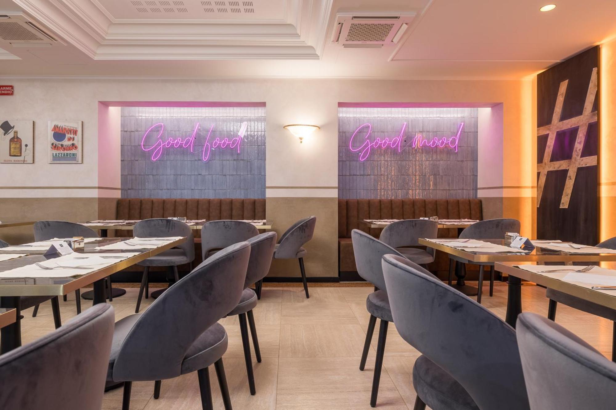 Just Hotel סרונו מראה חיצוני תמונה