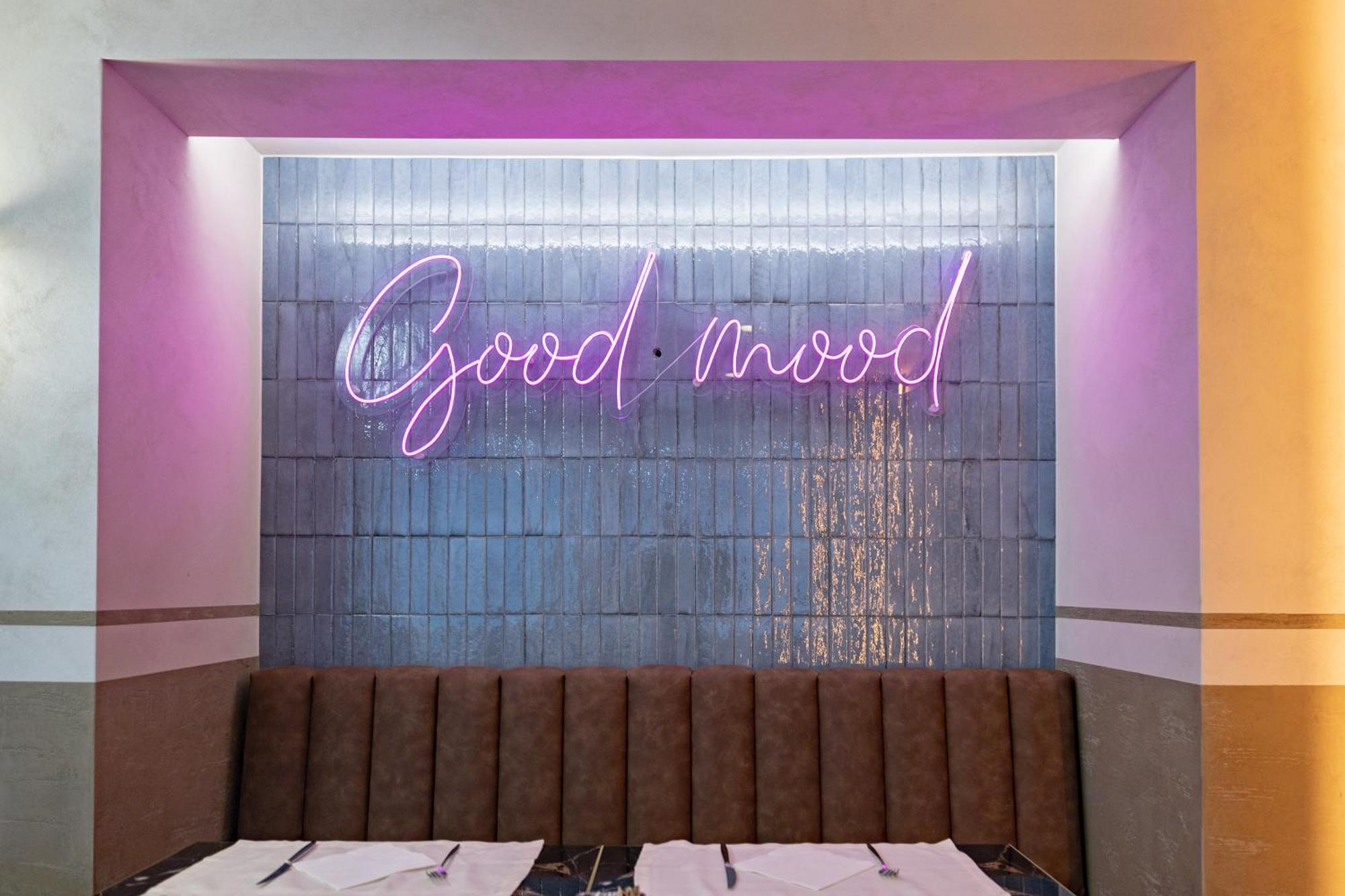 Just Hotel סרונו מראה חיצוני תמונה